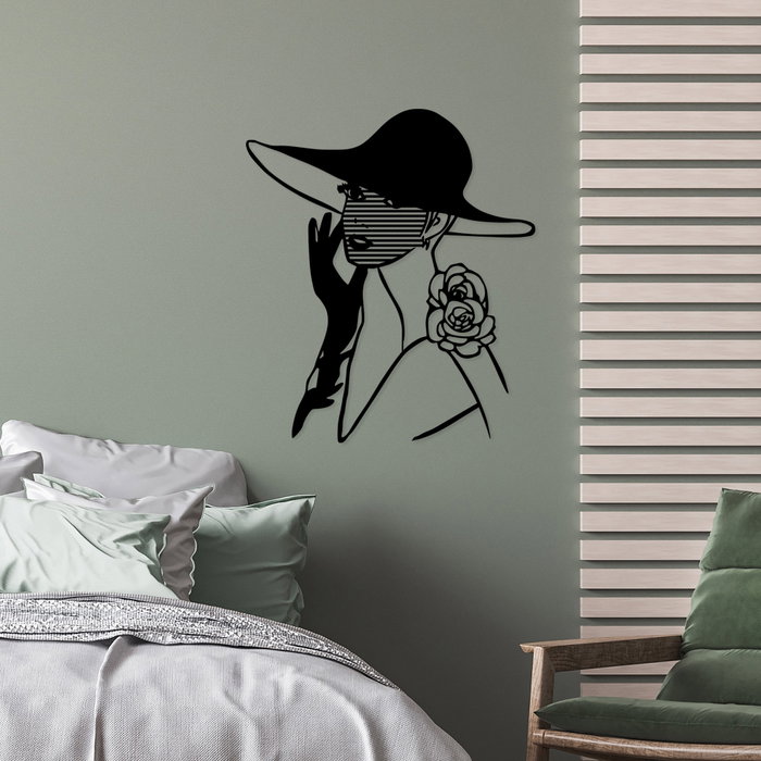 Wallity Striped Woman Escultura de pared negra